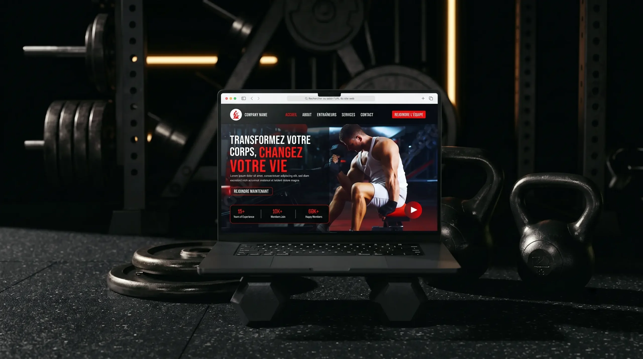 site internet coach sportif sur un fond de salle de sport
